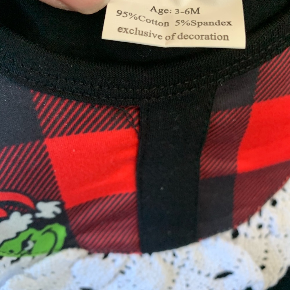 NWOT Sparkling Unicorn Brand Grinch Themed set 3-6 - Picture 4 of 4